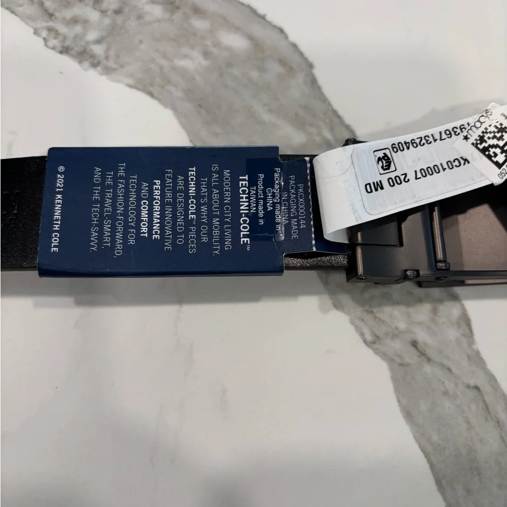 NWT Kenneth Cole reaction‎ Black/ Brown reversible belt size(M) 34/36